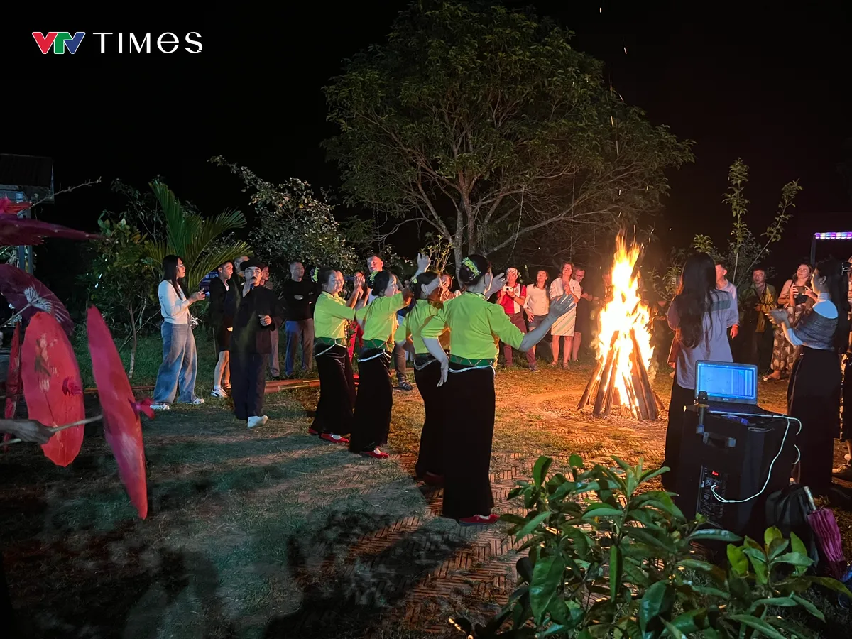Hữu Liên (Lạng Sơn): Nơi núi đá, cánh đồng và văn hóa Tày - Nùng hòa quyện- Ảnh 5. Hữu Liên (Lạng Sơn): Nơi núi đá, cánh đồng và văn hóa Tày - Nùng hòa quyện- Ảnh 5.