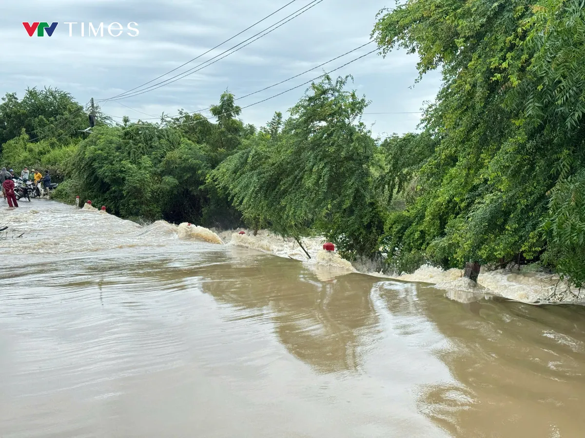 Cảnh báo lũ và nguy cơ ngập vùng hạ du do hồ Sông Cái tăng lưu lượng xả- Ảnh 1. Cảnh báo lũ và nguy cơ ngập vùng hạ du do hồ Sông Cái tăng lưu lượng xả- Ảnh 1.