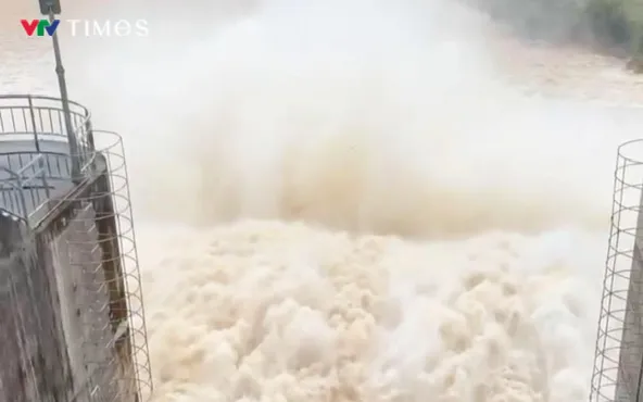 Hồ Sông Cái tăng lưu lượng xả.