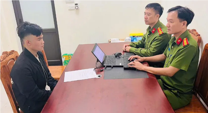 Bắt 2 thanh niên đột nhập, khống chế nữ chủ nhà lúc rạng sáng tại Tam Đảo- Ảnh 1. Bắt 2 thanh niên đột nhập, khống chế nữ chủ nhà lúc rạng sáng tại Tam Đảo- Ảnh 1.