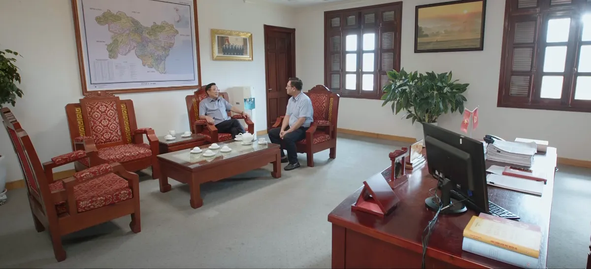 Lằn ranh - Tập 12: Triển quyết tham gia cuộc đua gi&agrave;nh ghế Gi&aacute;m đốc Sở - Ảnh 8.