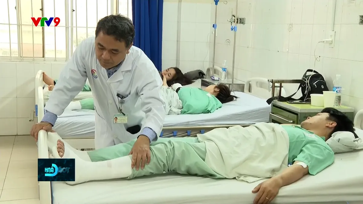 Khắc phục hậu quả sạt lở đèo Khánh Lê