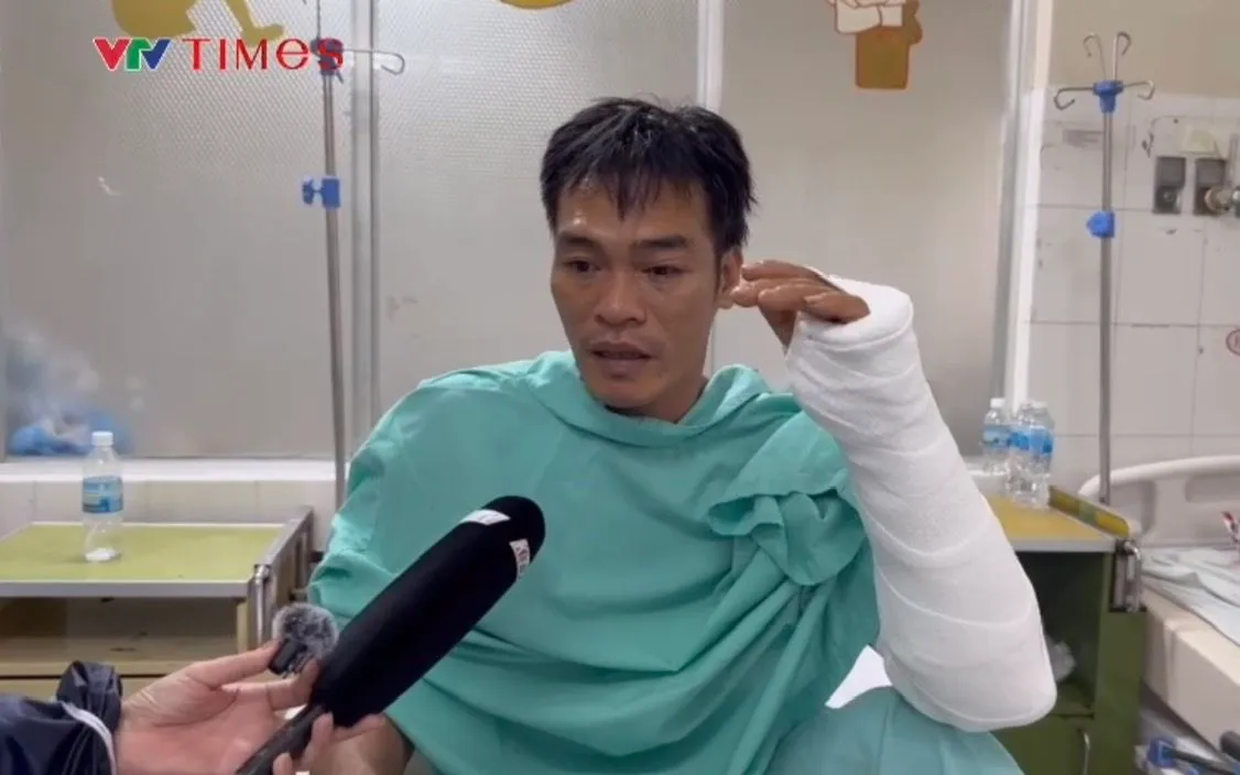 Nạn nhân đang điều trị tại Bệnh viện Đa khoa tỉnh Khánh Hòa kể lại vụ tai nạn xe khách do sạt lở tại đèo Khánh Lê.