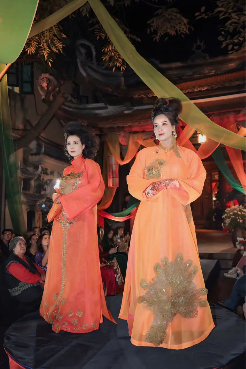 Tôn vinh và lan tỏa giá trị áo dài trong chuỗi hoạt động nhân ngày Di sản Việt Nam - Ảnh 4.