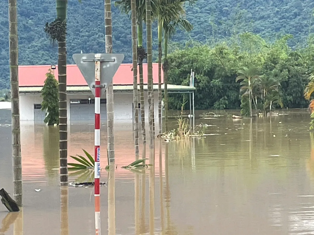 Đắk Lắk: Khẩn trương di dời dân xã Yang Mao đến nơi an toàn- Ảnh 1.