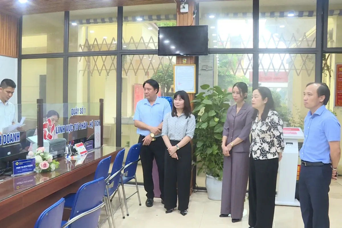  Xã Vân Đình đẩy mạnh chuyển đổi số phục vụ nhân dân - Ảnh 1.