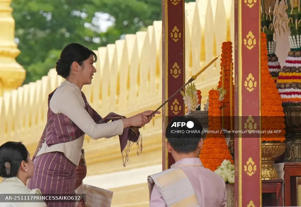 Công chúa Nhật Bản Aiko thăm Lào, được đón tiếp với nghi thức dành cho nguyên thủ - Ảnh 1.