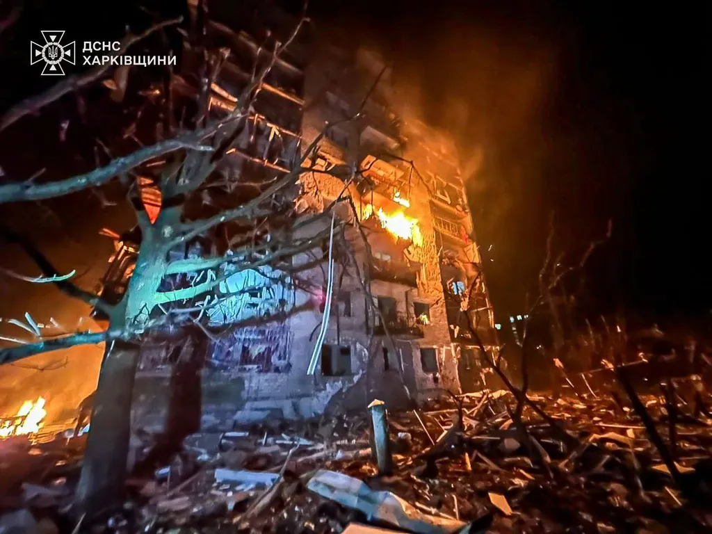 Nga tấn công tên lửa vào Kharkov khiến 3 người chết,15 người bị thương - Ảnh 2.