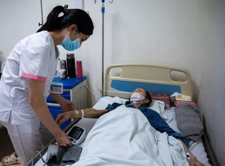 Gia tăng nhanh ca mắc cúm A tại nhiều bệnh viện, chuyên gia cảnh báo nguy cơ biến chứng nặng- Ảnh 1. Gia tăng nhanh ca mắc cúm A tại nhiều bệnh viện, chuyên gia cảnh báo nguy cơ biến chứng nặng- Ảnh 1.