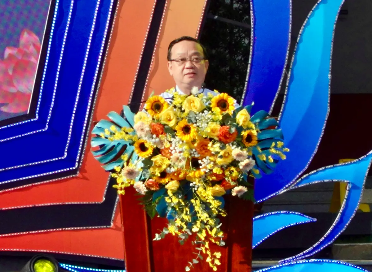 Nhìn lại dấu mốc đáng nhớ trong hành trình nửa thế kỷ phát triển của ngành giáo dục TP Hồ Chí Minh - Ảnh 1.