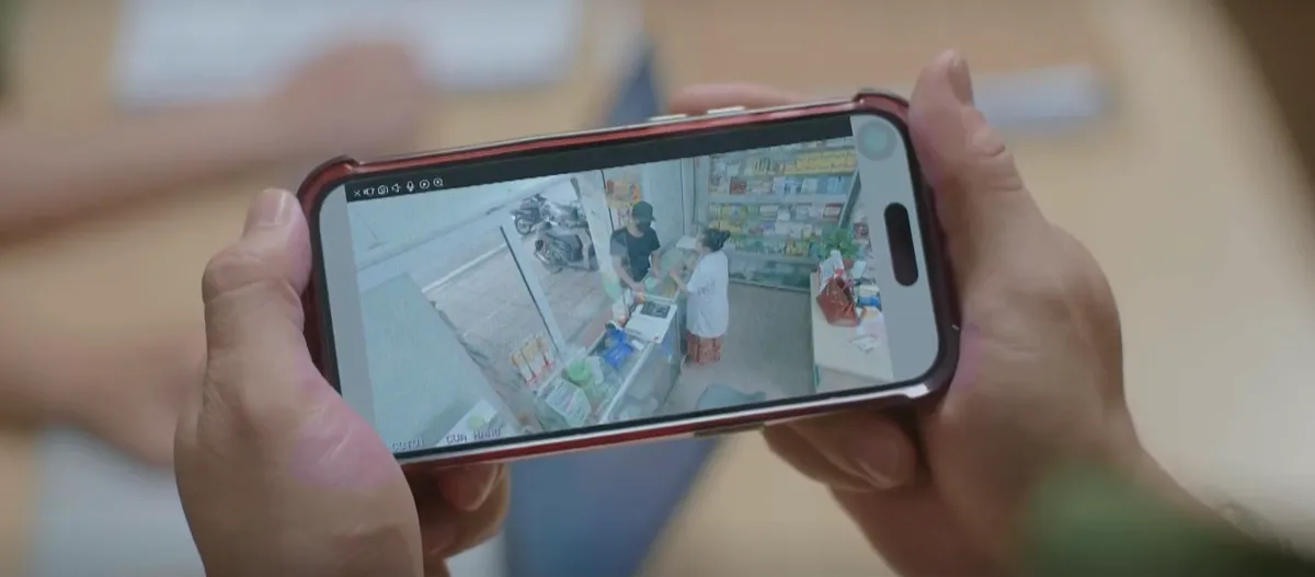 Lằn ranh - Tập 13: Triển bắt tay cựu Chủ tịch tỉnh giải vấn đề kh&oacute; của Trinh Tam - Ảnh 10.