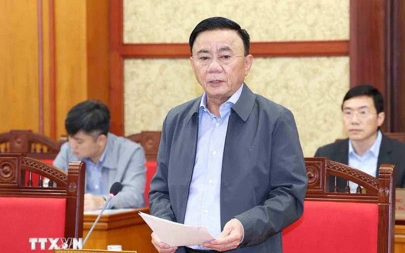 Thường trực Ban Bí thư Trần Cẩm Tú chủ trì họp thường trực Tiểu ban Tổ chức phục vụ Đại hội XIV của Đảng. (Ảnh: Phương Hoa/TTXVN)
