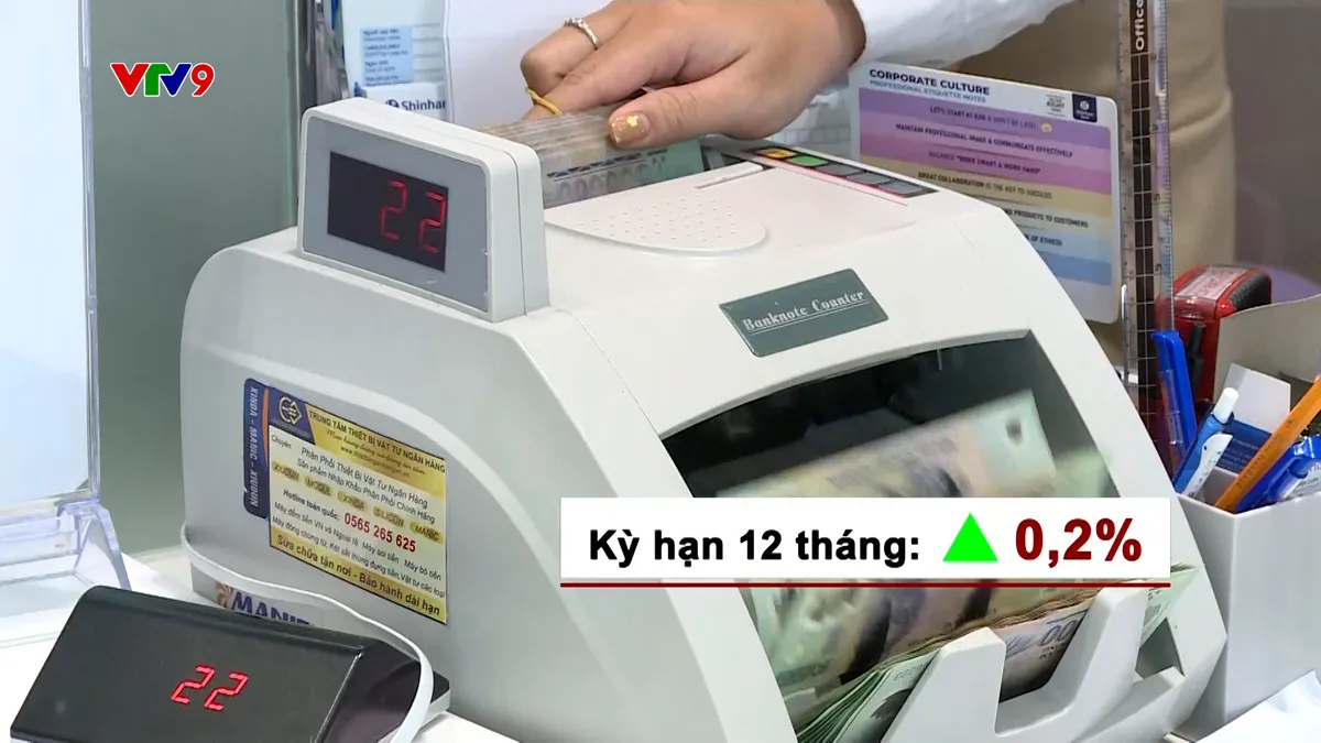 Xu thế tăng lãi suất huy động cuối năm của các ngân hàng