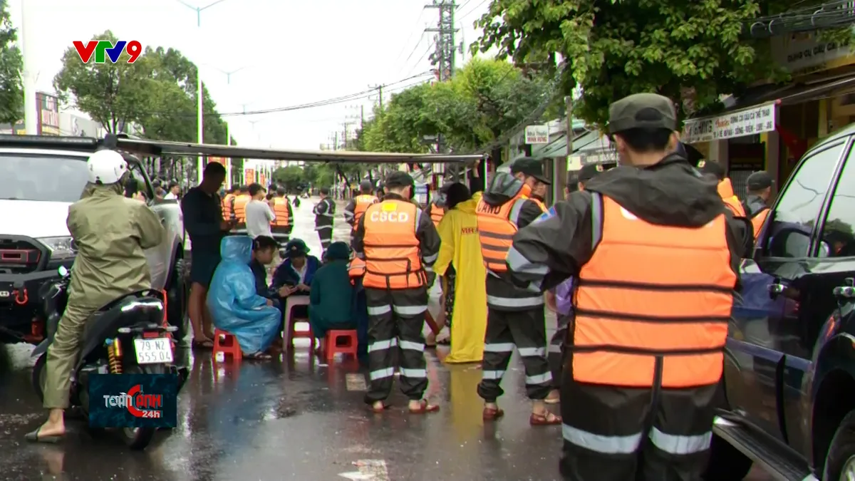 lán trại hỗ trợ ngập lụct.jpg