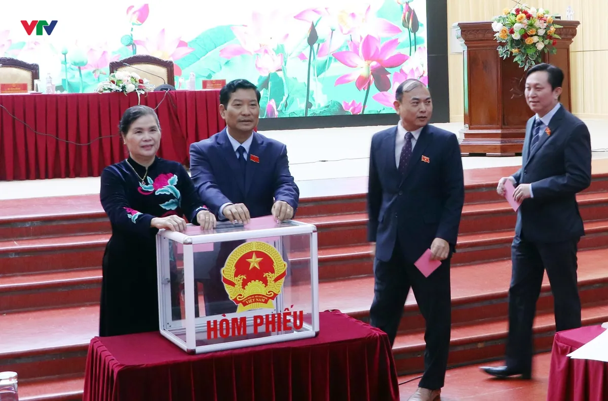 Ông Hà Quang Trung được bầu giữ chức Chủ tịch UBND tỉnh Lai Châu - Ảnh 1.