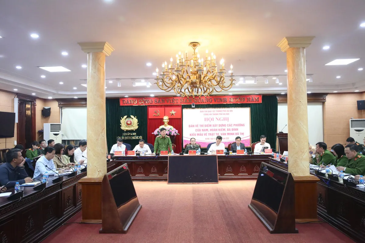 Hà Nội: thí điểm xây dựng phường Hoàn Kiếm, Cửa Nam, Ba Đình kiểu mẫu về trật tự, văn minh đô thị  - Ảnh 1.