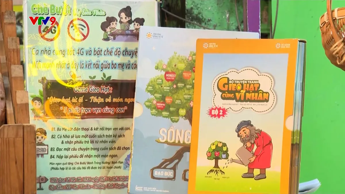 Đọc sách, tặng chè, thêm yêu thương