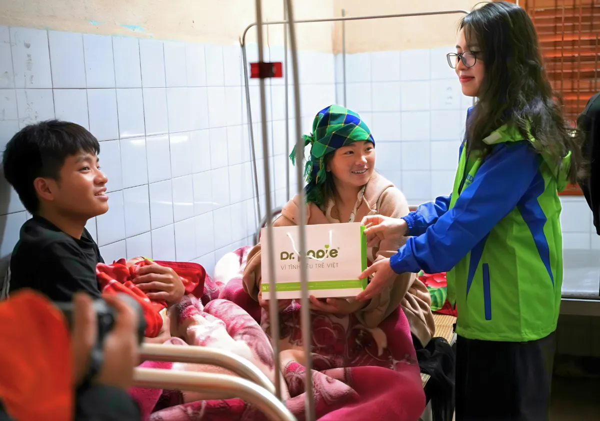 Lan tỏa yêu thương nhân Ngày Trẻ Sinh Non: Dr.Papie mở rộng chiến dịch hỗ trợ tại bốn bệnh viện tuyến đầu- Ảnh 2.