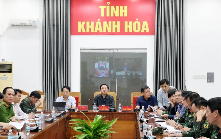 Thủ tướng chủ trì cuộc họp khẩn trực tuyến từ Algeria về ứng phó mưa lũ, thiên tai, cứu hộ, cứu nạn - Ảnh 3.