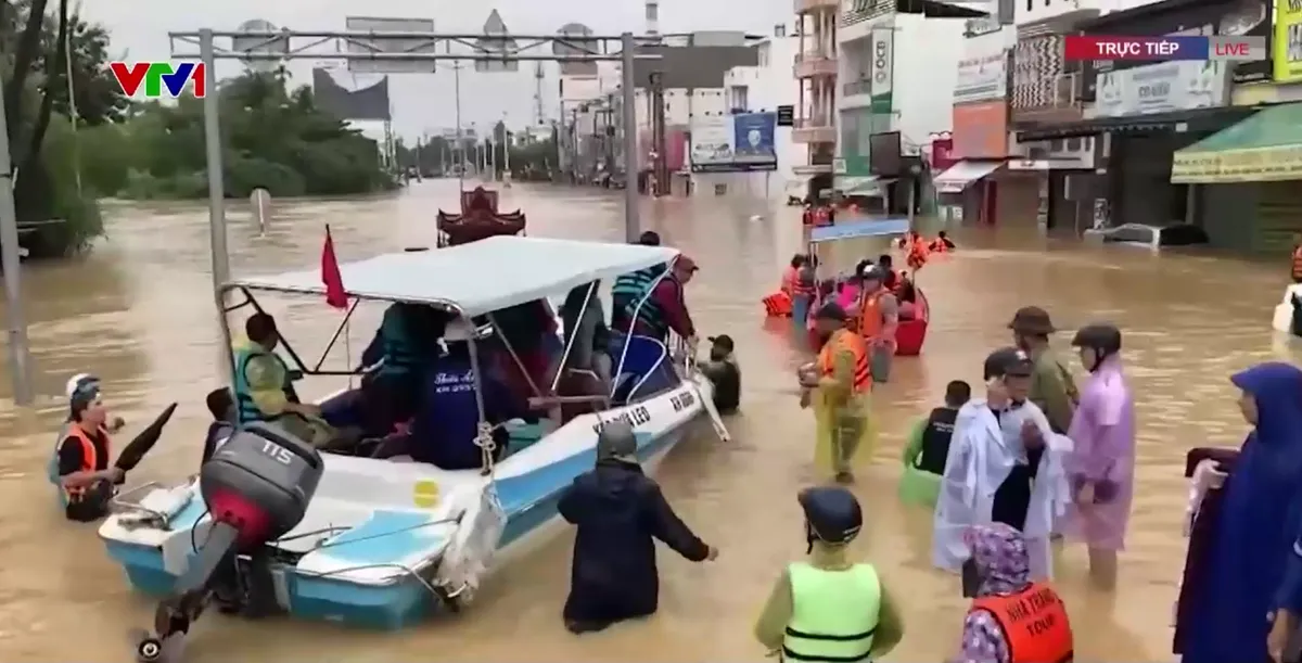 Kh&aacute;nh H&ograve;a cấm xe qua đ&egrave;o Cả, đ&egrave;o Cổ M&atilde; do sạt lở nghi&ecirc;m trọng - Ảnh 3.