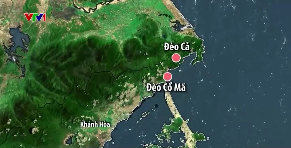 Kh&aacute;nh H&ograve;a cấm xe qua đ&egrave;o Cả, đ&egrave;o Cổ M&atilde; do sạt lở nghi&ecirc;m trọng - Ảnh 1.