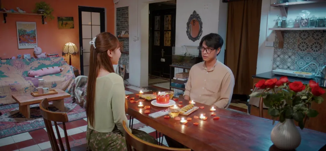 Gió ngang khoảng trời xanh - Tập 45: Buổi tối hàn gắn ngọt lịm của đôi vợ chồng suýt ly hôn Lam - Toàn- Ảnh 2.