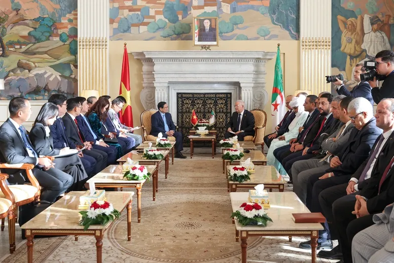 Thủ tướng Phạm Minh Chính hội kiến Chủ tịch Hội đồng Dân tộc Algeria- Ảnh 3. Thủ tướng Phạm Minh Chính hội kiến Chủ tịch Hội đồng Dân tộc Algeria- Ảnh 3.