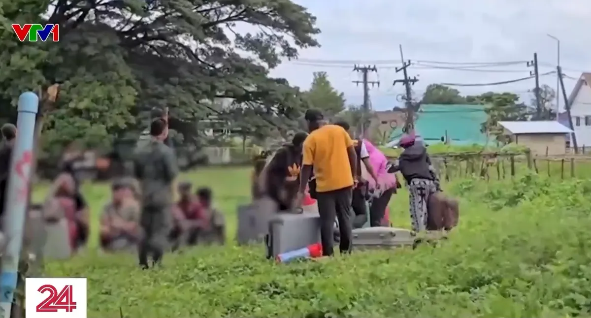 54 kẻ lừa đảo trốn từ Myanmar sang đầu thú tại Thái Lan- Ảnh 1.