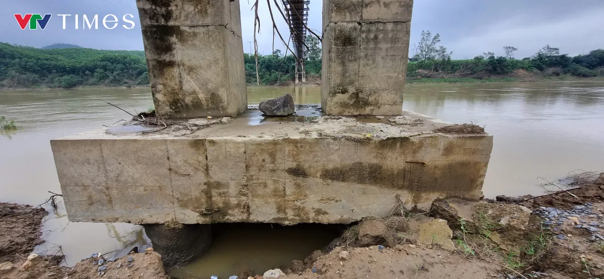 Nghệ An: Cầu treo bị x&oacute;i lở, người d&acirc;n mong muốn nhanh ch&oacute;ng khắc phục - Ảnh 3.