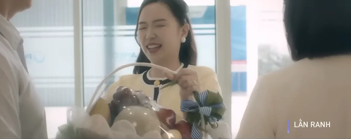 Lằn ranh - Tập 17: Thu nghi ngờ chồng có quan hệ bất thường với người yêu Khắc - Ảnh 3.