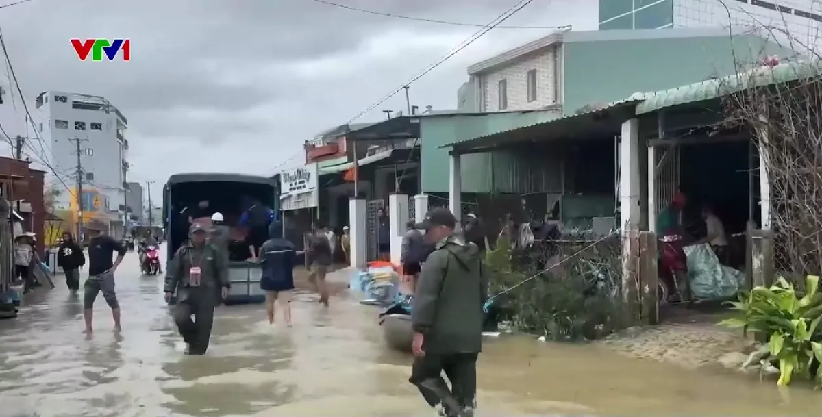 Gia Lai: Người dân chồng chất khó khăn sau bão và lũ lịch sử - Ảnh 2.