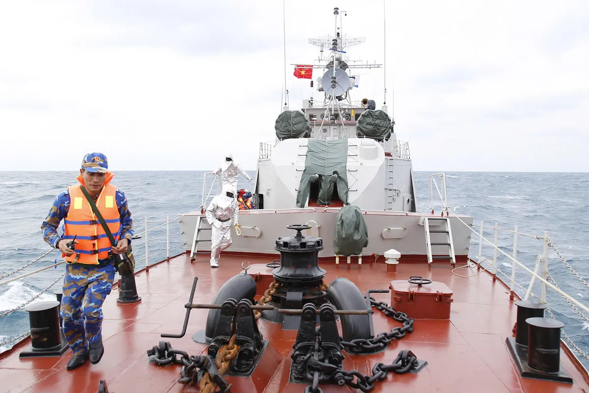 Hải quân Việt Nam và Trung Quốc hoàn thành Tuần tra liên hợp lần thứ 39 trên Vịnh Bắc Bộ - Ảnh 4.