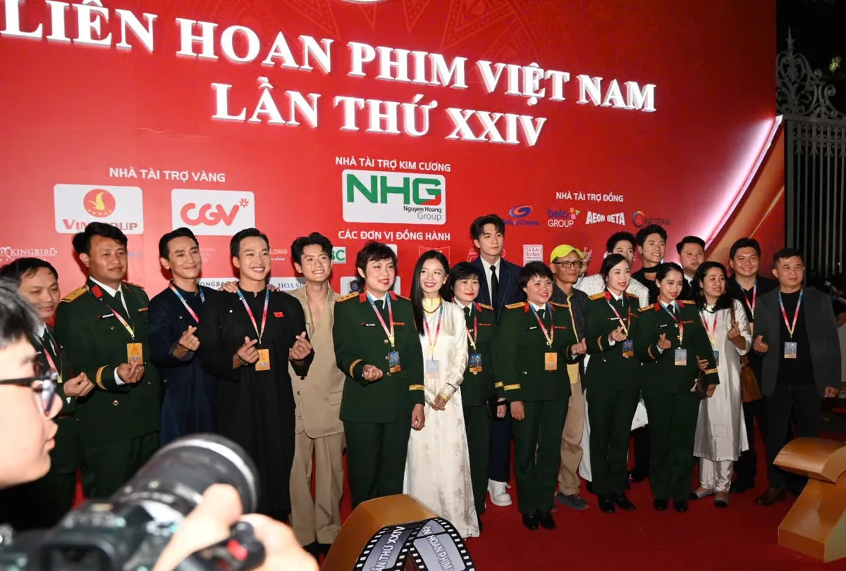 LHP Việt Nam XXIV: Khán giả hào hứng trong những ngày sống cùng phim Việt - Ảnh 4.