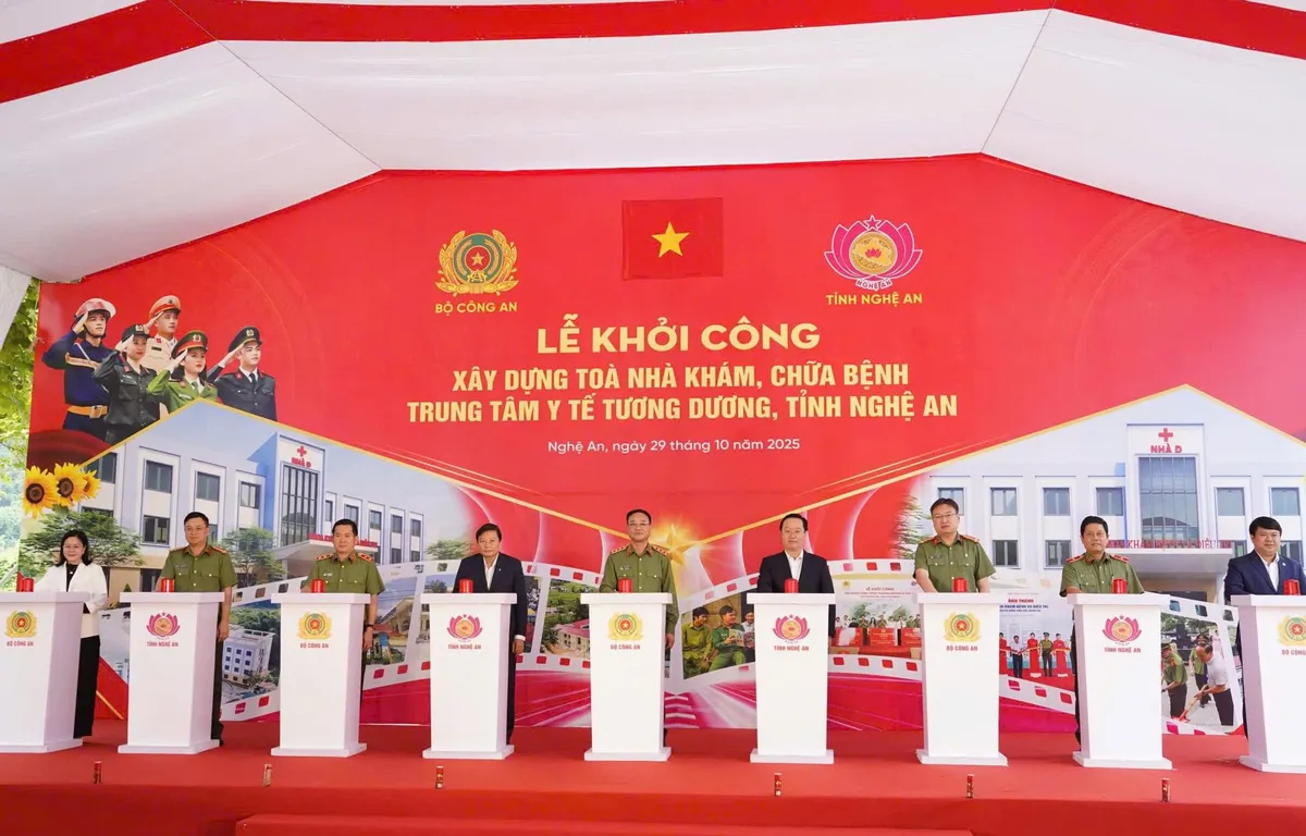 Nghệ An: Khôi phục cơ sở y tế ở vùng cao bị thiệt hại do thiên tai - Ảnh 1.