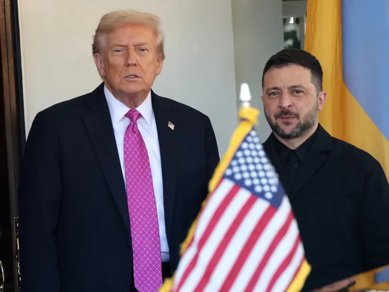 Ukraine đối mặt với lựa chọn khó khăn khi Tổng thống Trump thúc đẩy chấm dứt chiến tranh - Ảnh 1. Ukraine đối mặt với lựa chọn khó khăn khi Tổng thống Trump thúc đẩy chấm dứt chiến tranh - Ảnh 1.