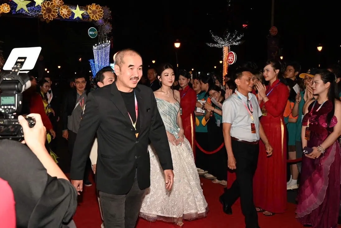 LHP Việt Nam XXIV: Khán giả hào hứng trong những ngày sống cùng phim Việt - Ảnh 6.