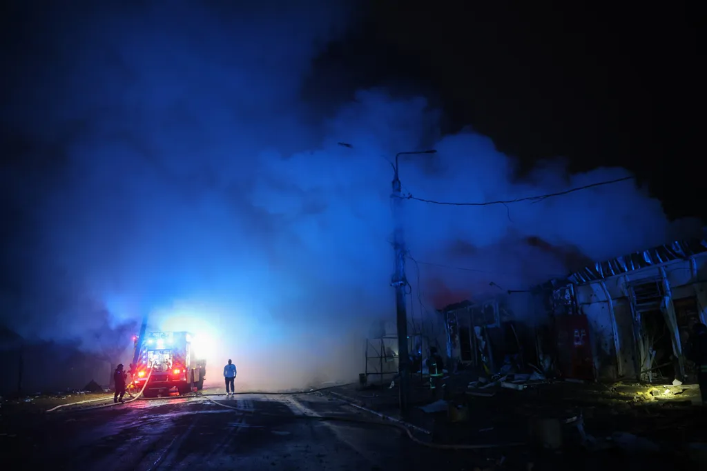 Nga tuyên bố giành quyền kiểm soát hàng loạt khu định cư tiền tuyến ở miền Đông Ukraine - Ảnh 1.