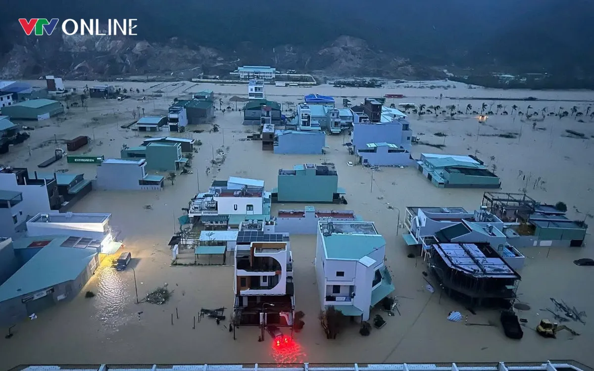 Mưa lũ lịch sử ở T&acirc;y Nguy&ecirc;n - Nam Trung Bộ: V&igrave; sao nhiều yếu tố cực đoan, hiếm gặp xuất hiện c&ugrave;ng l&uacute;c? - Ảnh 4.