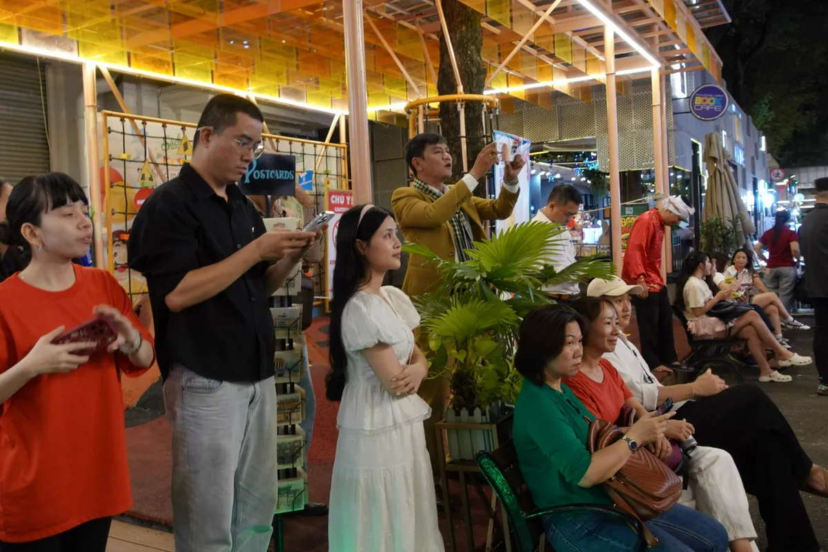 Tour đêm Đường sách có đủ sức thành điểm nhấn cho du lịch TP Hồ Chí Minh?- Ảnh 18.