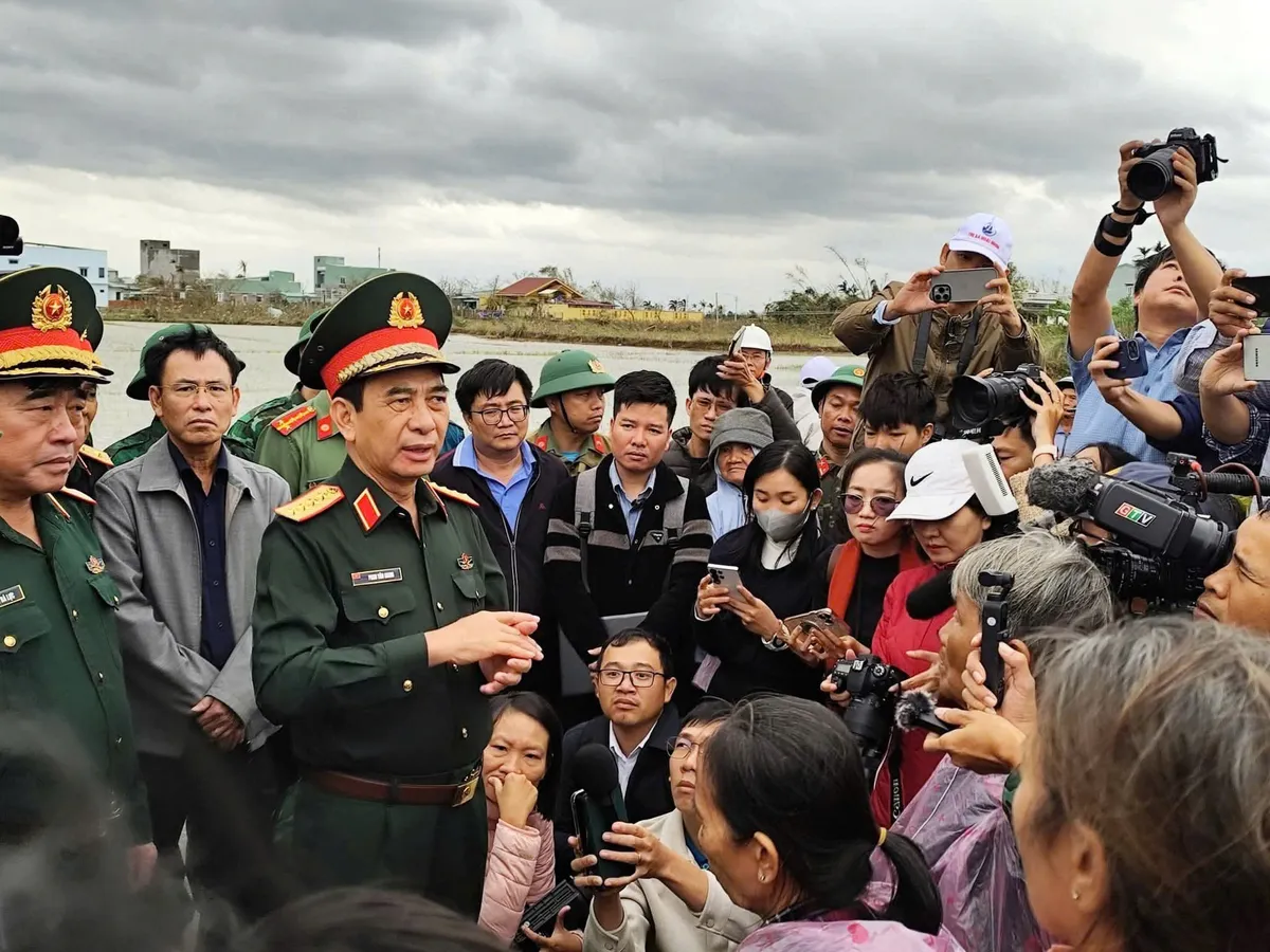 Đại tướng Phan Văn Giang: Lực lượng Quân đội phải  sát cánh cùng nhân dân - Ảnh 1.