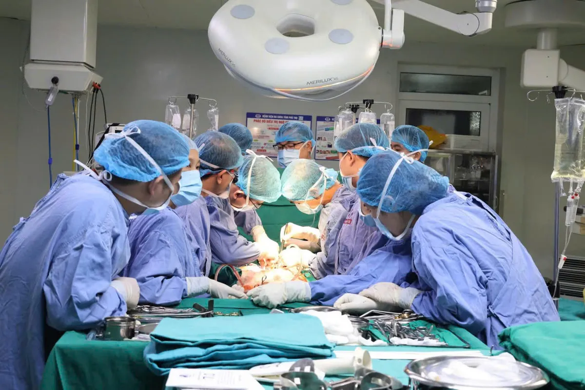 Xây dựng bệnh viện đa khoa tỉnh Phú Thọ thành hạng đặc biệt của khu vực - Ảnh 3.