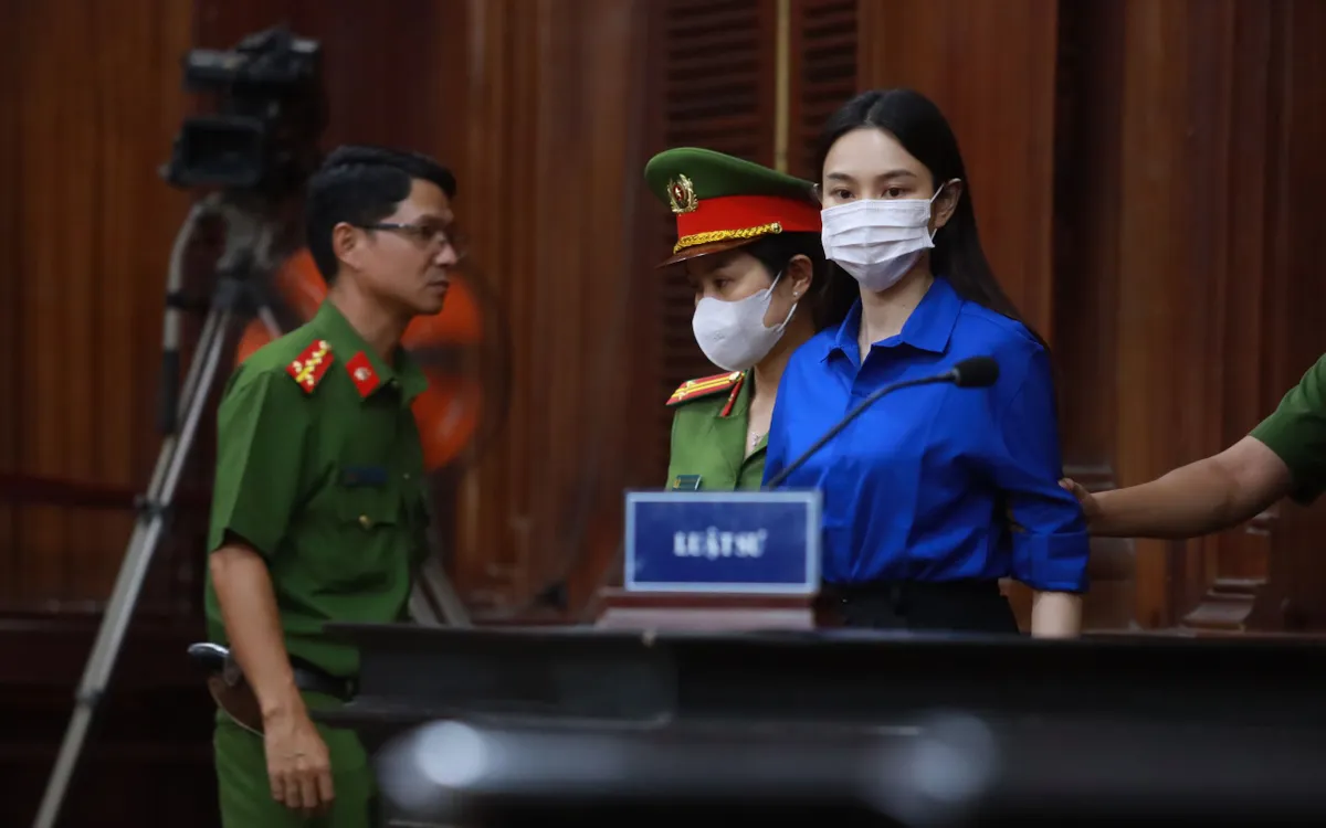 Nóng trên mạng tuần qua (17-23/11): Tâm điểm mưa lũ tại miền Trung - Ảnh 5.