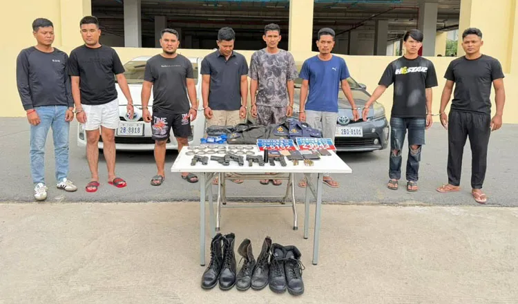 Campuchia bắt nhóm đóng giả quân cảnh để bắt cóc, tống tiền du khách - Ảnh 1.