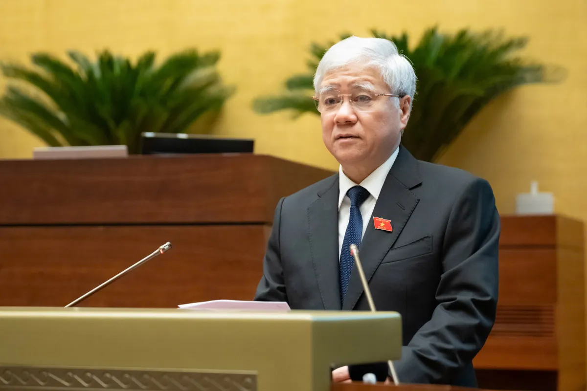 Quốc hội phát động quyên góp ủng hộ đồng bào khắc phục hậu quả bão lũ - Ảnh 1.