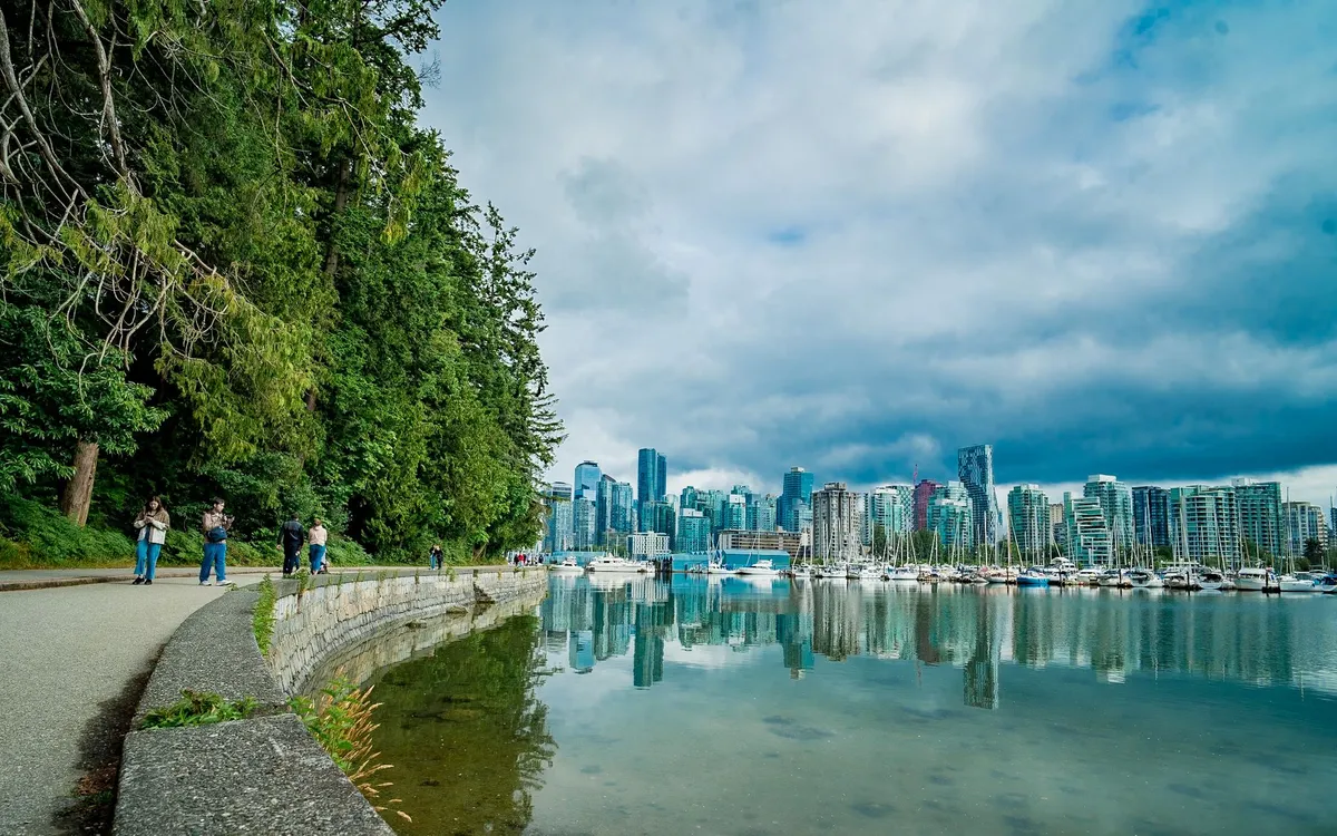 Stanley Park - Lời thì thầm giữa cây rừng và sóng nước.