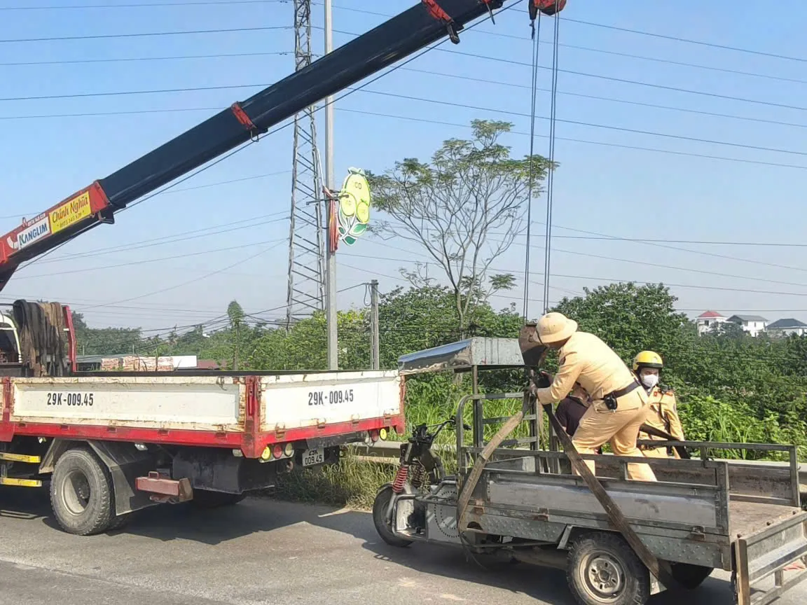 Hà Nội: siết chặt xử lý xe ba bánh tự chế ngay từ các cửa ngõ Thủ đô - Ảnh 3.