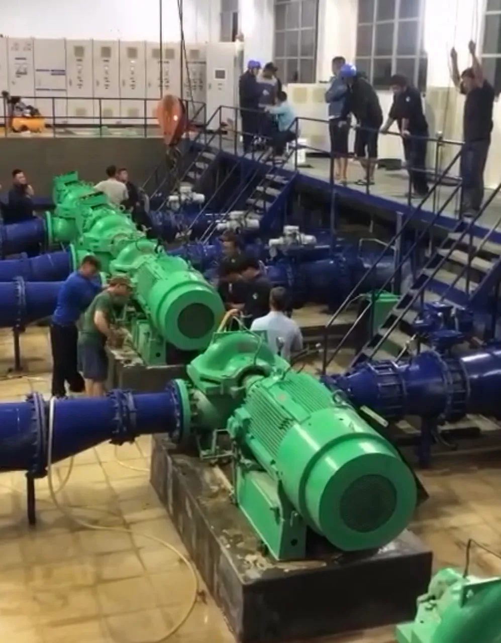 Khánh Hòa: Cơ bản khôi phục điện, nước, viễn thông, đẩy nhanh tái thiết sau mưa lũ - Ảnh 2.