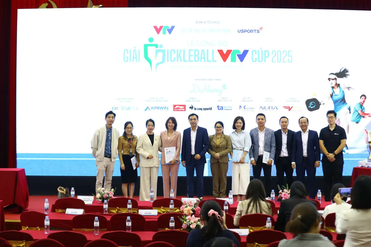 Phát động gây quỹ ủng hộ đồng bào Nam Trung Bộ tại giải Pickleball VTV Cup 2025 - Ảnh 1.