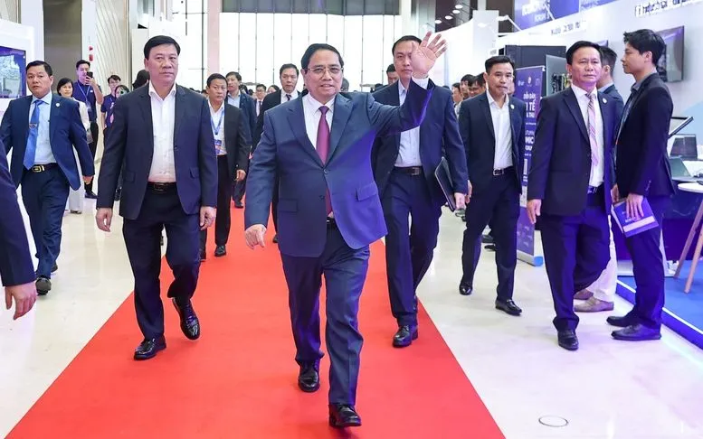 Thủ tướng Phạm Minh Chính đến dự Diễn đàn Kinh tế mùa Thu - Ảnh: VGP
