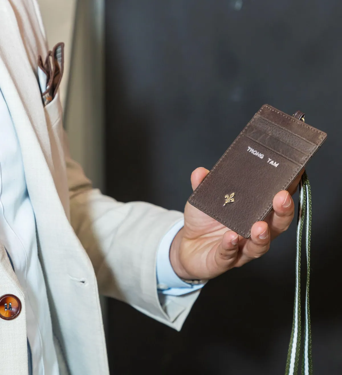 GLEAxLUG ra mắt BST da thật 2026: "Chạm chất thật – Khắc dấu hành trình" - Ảnh 2.